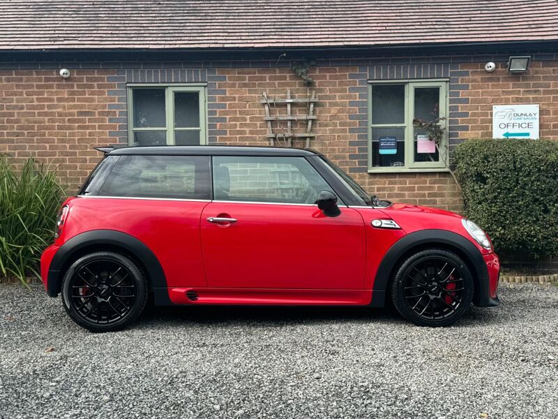 MINI HATCH 1.6 John Cooper Works Euro 5 3dr 2010