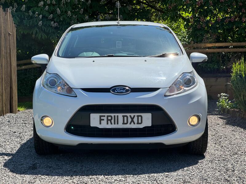 FORD FIESTA 1.4 Zetec 5dr 2011