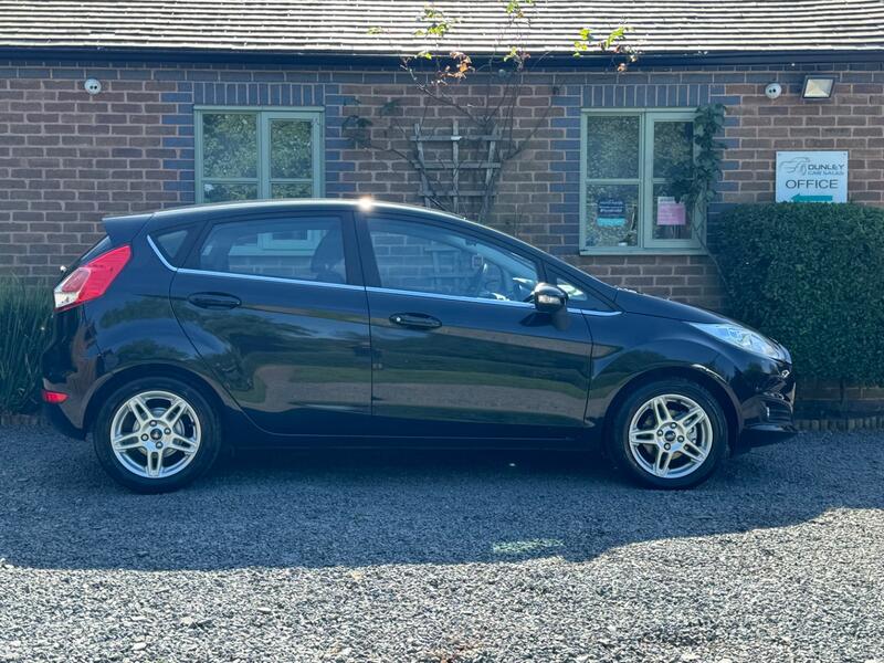 FORD FIESTA 1.25 Zetec Euro 5 5dr 2013