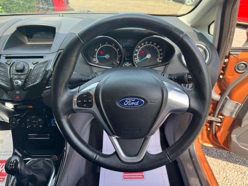 FORD FIESTA 1.0T EcoBoost Zetec Euro 5 (s/s) 5dr 2014