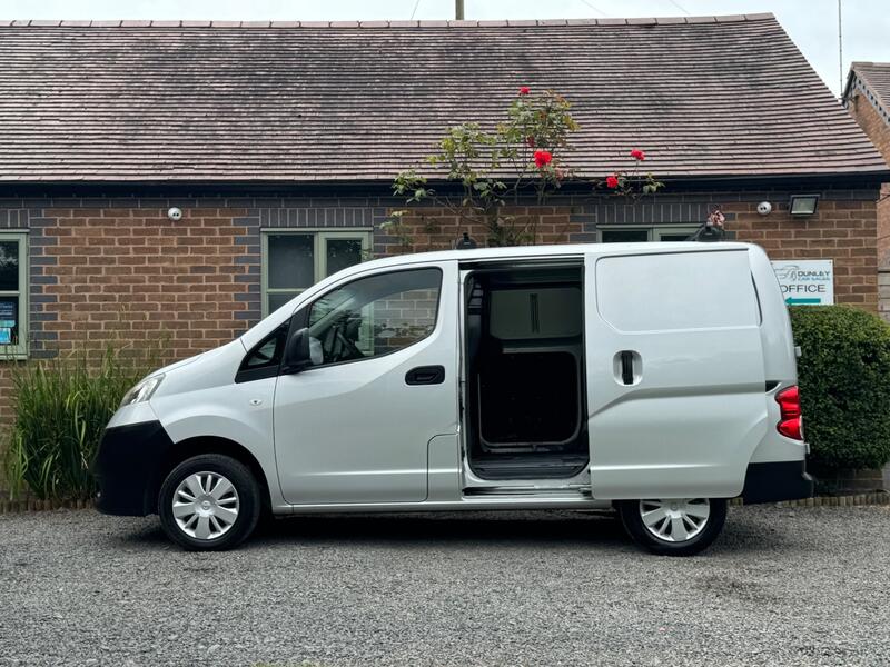 NISSAN NV200 1.5 dCi Acenta SWB Euro 5 6dr 2014