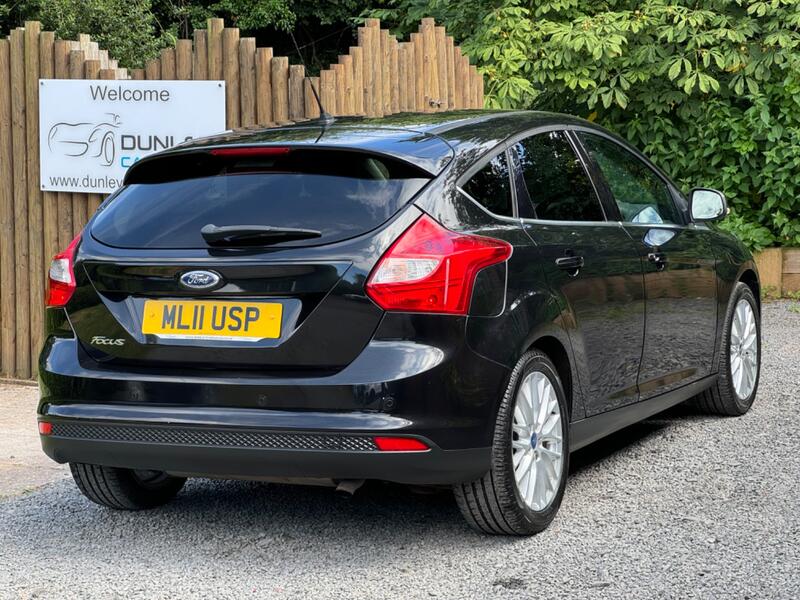 FORD FOCUS 1.6 Zetec Euro 5 5dr 2011