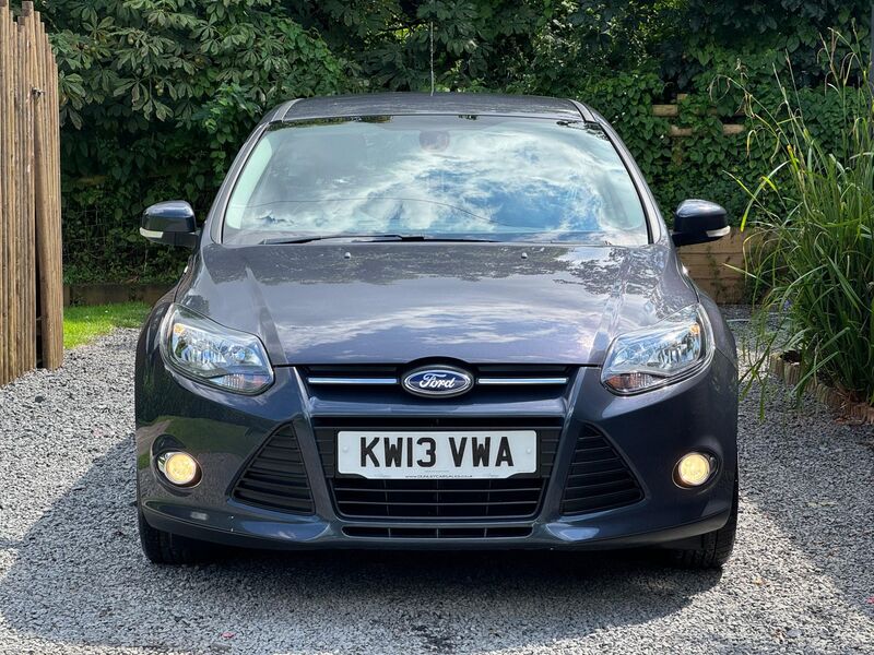 FORD FOCUS 1.0T EcoBoost Zetec Euro 5 (s/s) 5dr 2013