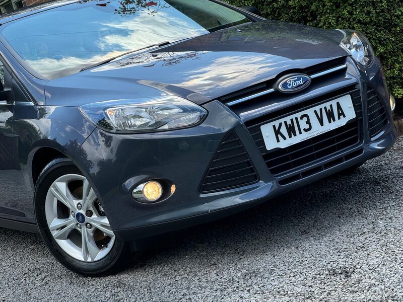 FORD FOCUS 1.0T EcoBoost Zetec Euro 5 (s/s) 5dr 2013