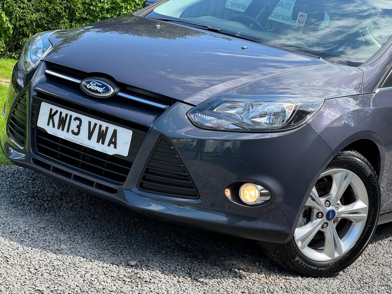 FORD FOCUS 1.0T EcoBoost Zetec Euro 5 (s/s) 5dr 2013