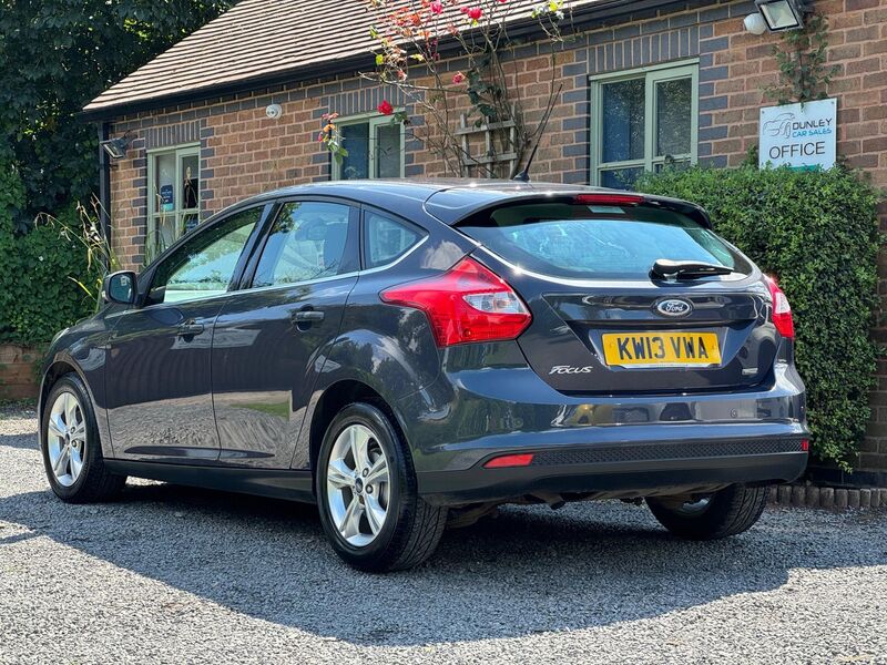 FORD FOCUS 1.0T EcoBoost Zetec Euro 5 (s/s) 5dr 2013