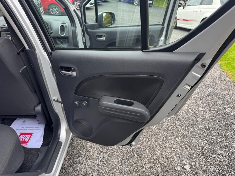 SUZUKI SPLASH 1.0 12V SZ2 Euro 5 5dr 2013