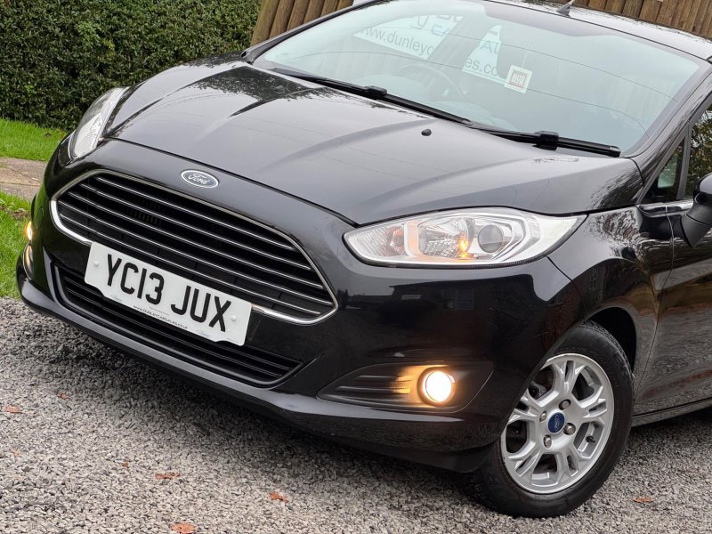 FORD FIESTA 1.6 TDCi ECOnetic Zetec Euro 5 (s/s) 5dr 2013