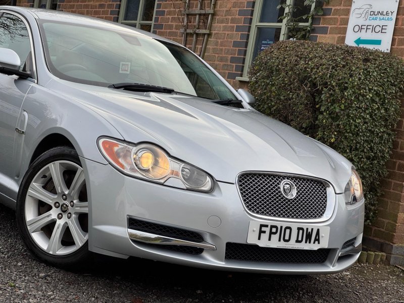 JAGUAR XF 3.0d V6 Luxury Auto Euro 5 4dr 2010