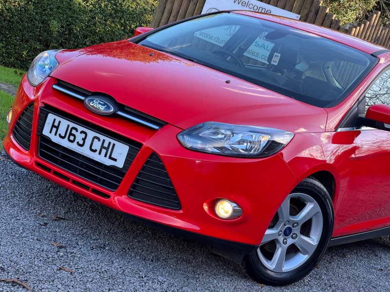 FORD FOCUS 1.0T EcoBoost Zetec Navigator Euro 5 (s/s) 5dr 2013