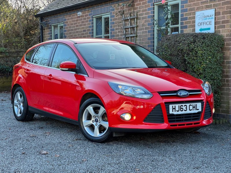 FORD FOCUS 1.0T EcoBoost Zetec Navigator Euro 5 (s/s) 5dr 2013