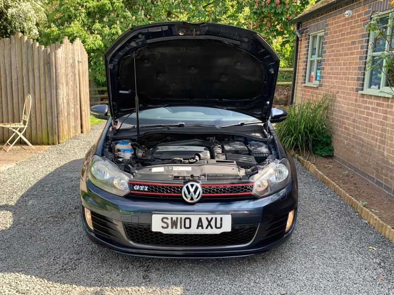 VOLKSWAGEN GOLF GTI 2010