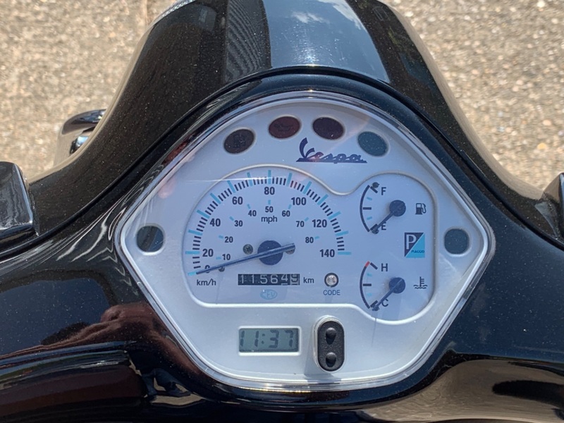 PIAGGIO Vespa GT 125 2004