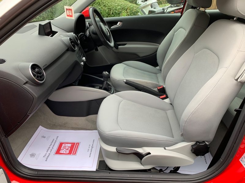 AUDI A1 1.6 TDI SE Euro 5 ss 3dr 2013